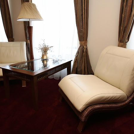 Siauliu Krasto Medziotoju Uzeiga Hotell Šiauliai Eksteriør bilde